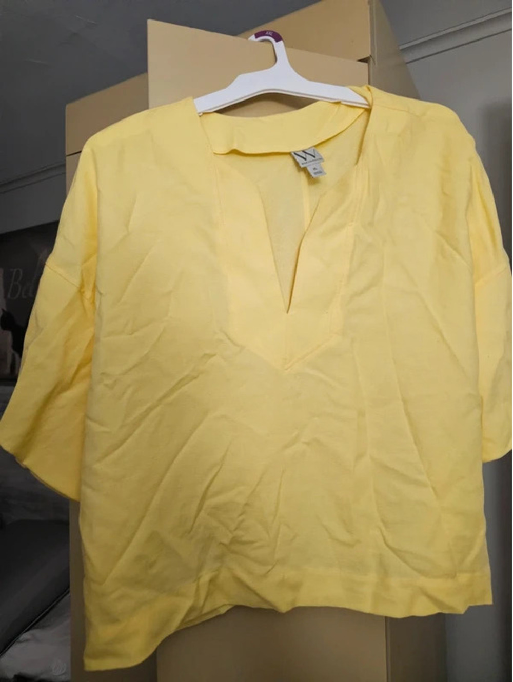 Cute Light Yellow top Size XL NWT
